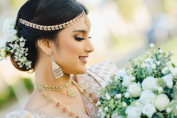 Embracing Tradition: The Beauty of Sri Lankan Kandyan Bridal Dressing
